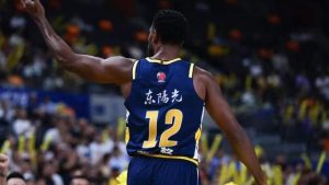 广东主场大胜广厦获赛季首胜